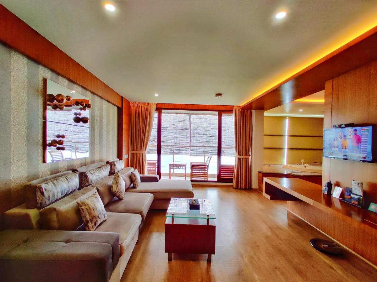 Amber Dale Luxury Hotel & Spa, مونار المظهر الخارجي الصورة