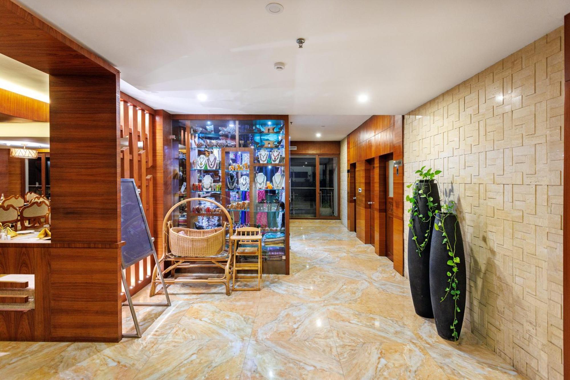 Amber Dale Luxury Hotel & Spa, مونار المظهر الخارجي الصورة